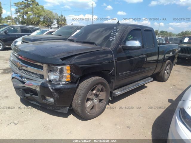 1GCRKSE33BZ109745 - 2011 CHEVROLET SILVERADO K1500 LT Black photo 2