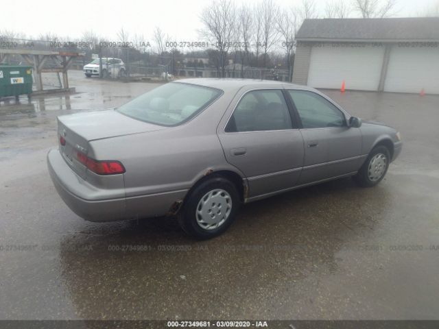 JT2BG22K9W0226215 - 1998 TOYOTA CAMRY CE/LE/XLE Gray photo 4