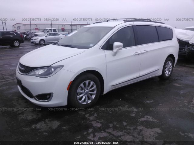2C4RC1BG1HR823617 - 2017 CHRYSLER PACIFICA TOURING L White photo 2