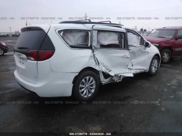 2C4RC1BG1HR823617 - 2017 CHRYSLER PACIFICA TOURING L White photo 4
