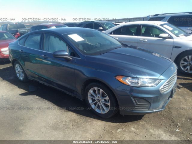 3FA6P0HD8KR133319 - 2019 FORD FUSION SE Blue photo 1