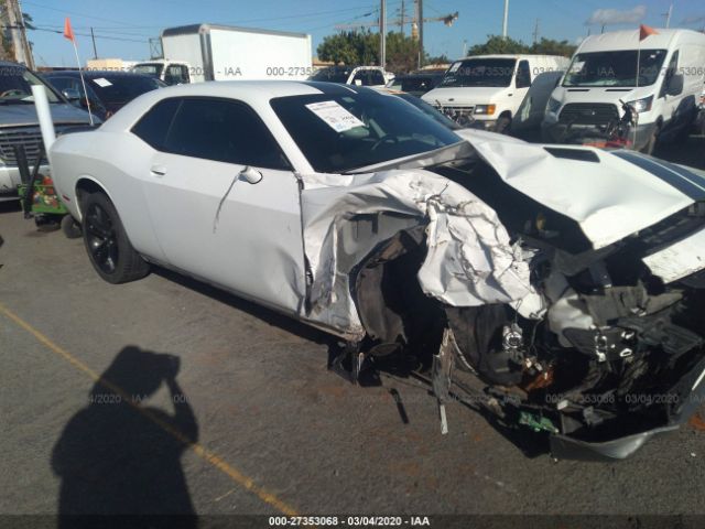 2C3CDZAGXGH177330 - 2016 DODGE CHALLENGER SXT White photo 1