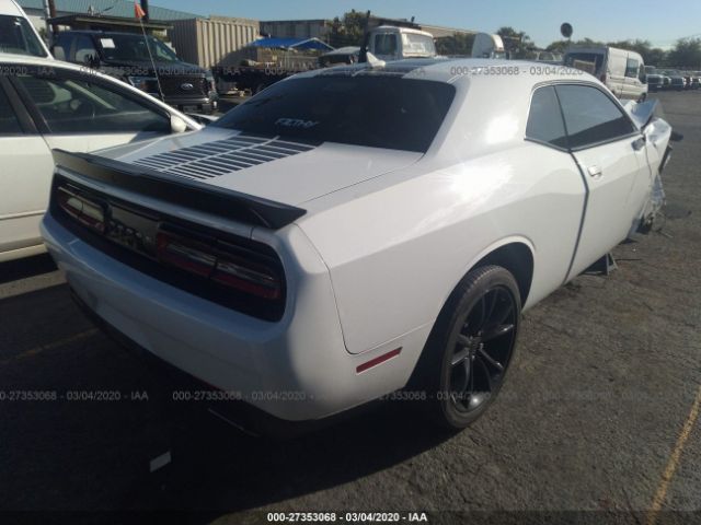 2C3CDZAGXGH177330 - 2016 DODGE CHALLENGER SXT White photo 4