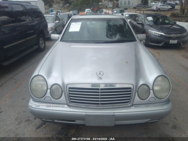 WDBJF55F5VJ031550 - 1997 MERCEDES-BENZ E 320 Silver photo 6