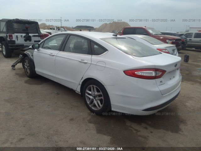 3FA6P0HD8GR226400 - 2016 FORD FUSION SE White photo 3