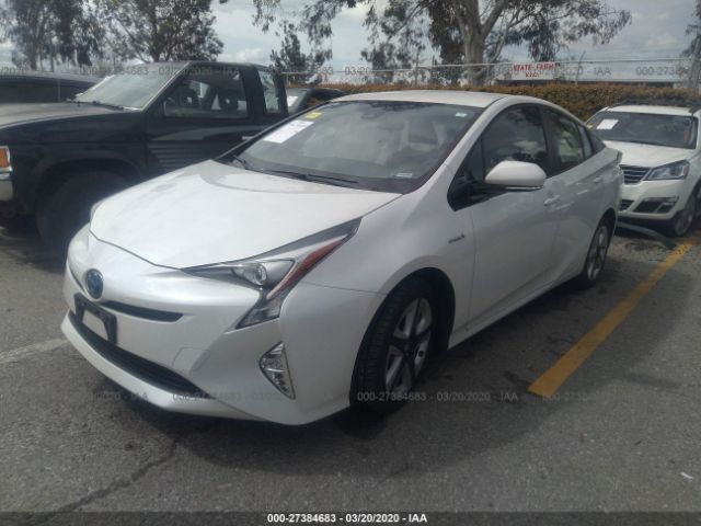 JTDKARFU0H3038780 - 2017 TOYOTA PRIUS  White photo 2