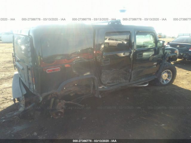 5GRGN23U74H106008 - 2004 HUMMER H2  Black photo 4