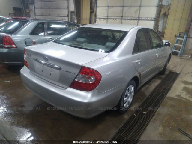 4T1BE32K03U696216 - 2003 TOYOTA CAMRY LE/XLE/SE Silver photo 4