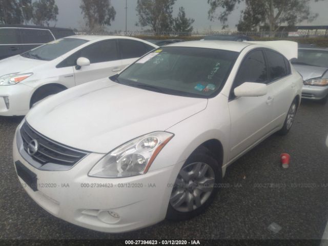 1N4AL2AP4CN414897 - 2012 NISSAN ALTIMA S White photo 2