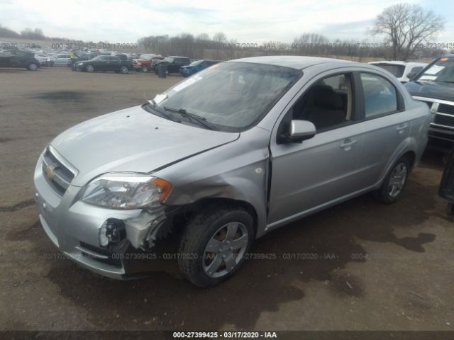 KL1TD56618B008853 - 2008 CHEVROLET AVEO LS Silver photo 2