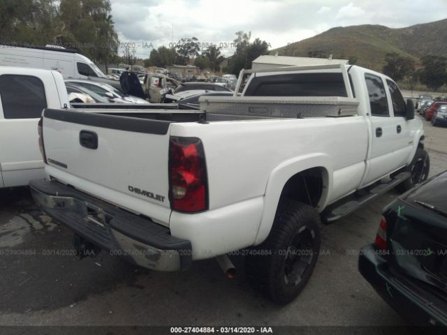 1GCHC23U64F201182 - 2004 CHEVROLET SILVERADO C2500 HEAVY DUTY White photo 4