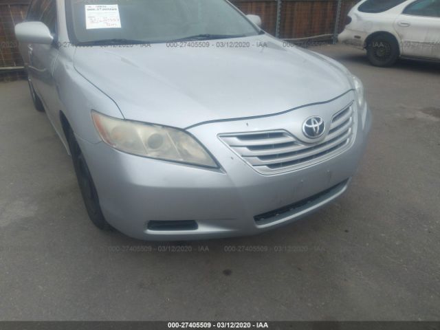 4T1BK46K97U510042 - 2007 TOYOTA CAMRY LE/XLE/SE Silver photo 6