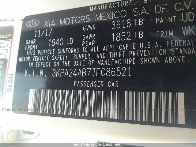 3KPA24AB7JE086521 - 2018 KIA RIO LX/S White photo 9