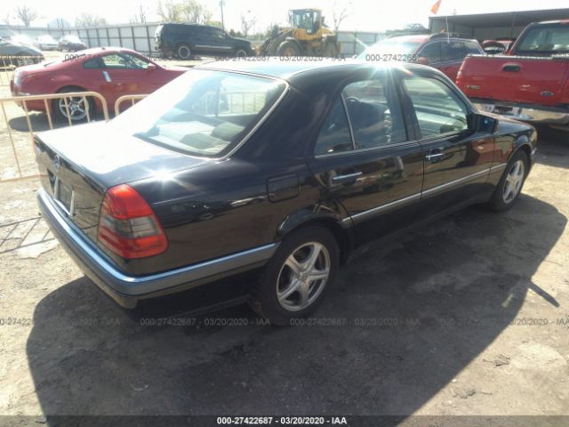 WDBHA22E3SF232322 - 1995 MERCEDES-BENZ C 220 Black photo 4