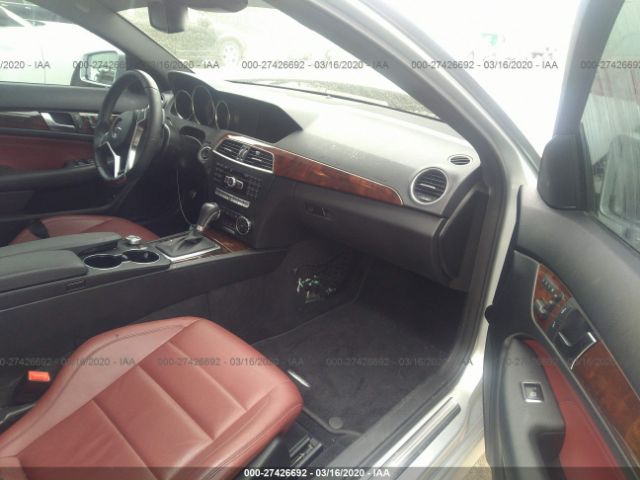 WDDGJ8JB3DG031854 - 2013 MERCEDES-BENZ C 350 4MATIC Silver photo 5