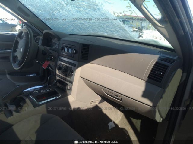 1J8GR48K47C617582 - 2007 JEEP GRAND CHEROKEE LAREDO/COLUMBIA/FREEDOM 银色 照片 5