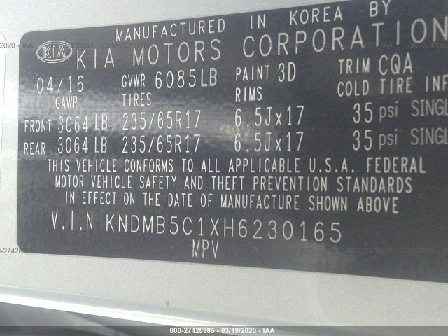 KNDMB5C1XH6230165 - 2017 KIA SEDONA LX Silver photo 9