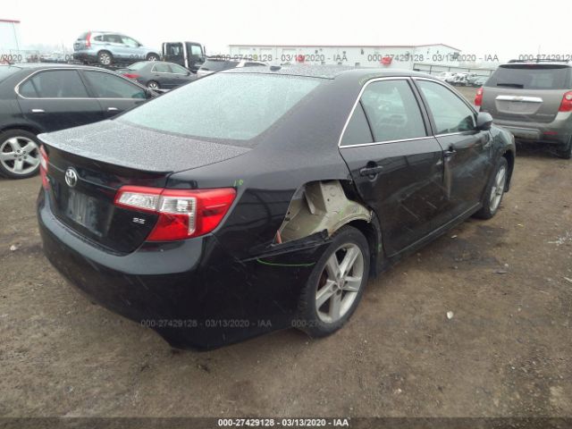 4T1BF1FK3CU109826 - 2012 TOYOTA CAMRY SE/LE/XLE Black photo 4