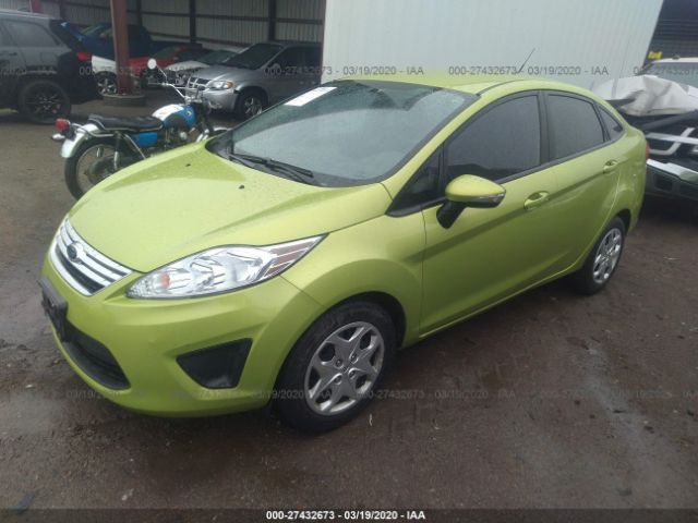 3FADP4BJXDM158932 - 2013 FORD FIESTA SE Green photo 2