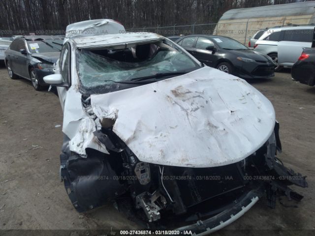 1C3CCCAB0GN185173 - 2016 CHRYSLER 200 LIMITED White photo 6