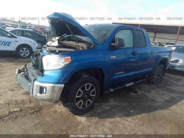 5TFUW5F10GX577464 - 2016 TOYOTA TUNDRA DOUBLE CAB SR/SR5 Blue photo 2