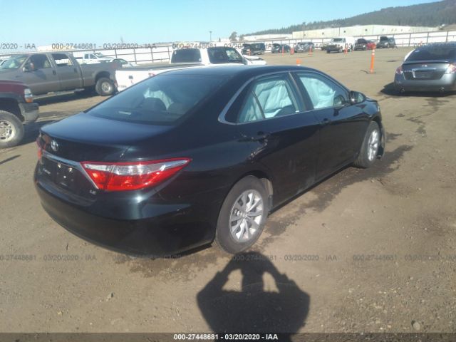 4T4BF1FK7GR528693 - 2016 TOYOTA CAMRY LE/XLE/SE/XSE Blue photo 4