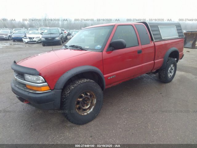 1GCCT19W0Y8200374 - 2000 CHEVROLET S TRUCK S10 Red photo 2