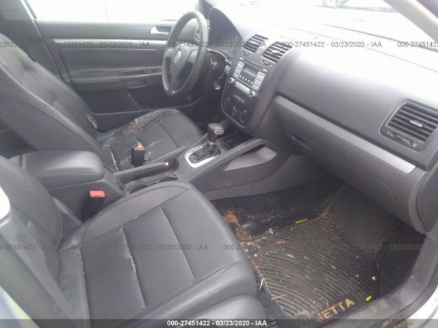 3VWEF71K37M135037 - 2007 VOLKSWAGEN JETTA WOLFSBURG 银色 照片 5
