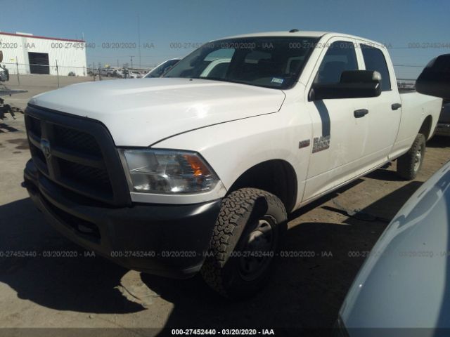 3C6UR5HJ0JG279178 - 2018 RAM 2500 ST White photo 2