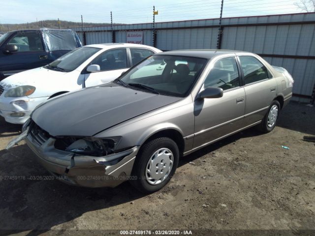 4T1BG22K6VU115101 - 1997 TOYOTA CAMRY CE/LE/XLE 灰色 照片 2