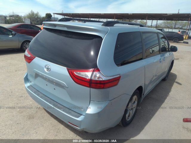 5TDKZ3DC4HS861324 - 2017 TOYOTA SIENNA LE Blue photo 4