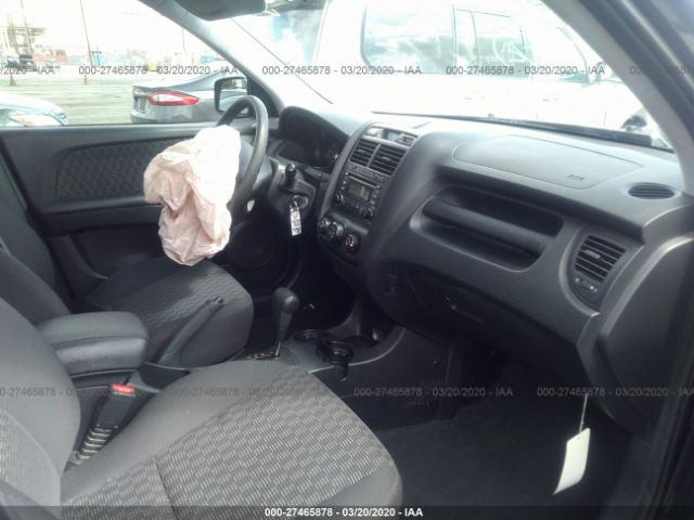 KNDJF724977303825 - 2007 KIA SPORTAGE LX Black photo 5