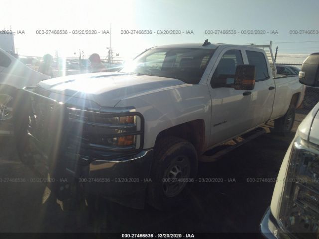 1GC1KUEG9JF209943 - 2018 CHEVROLET SILVERADO K2500 HEAVY DUTY White photo 2