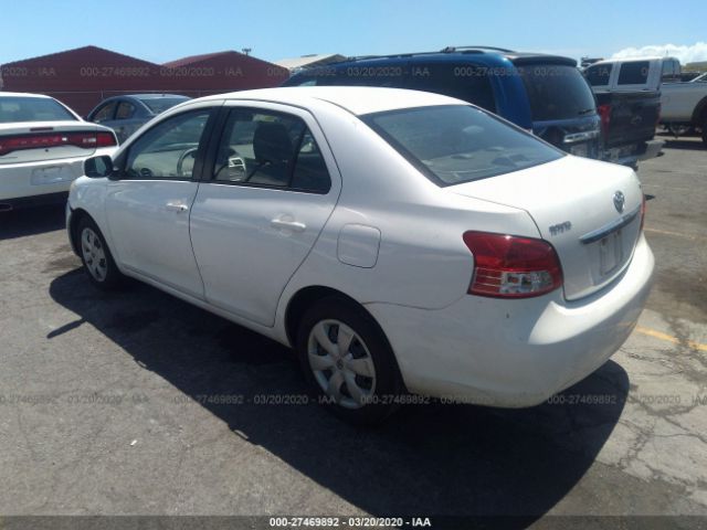 JTDBT923371121623 - 2007 TOYOTA YARIS  White photo 3