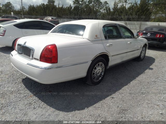 2LNHM82W28X646267 - 2008 LINCOLN TOWN CAR SIGNATURE LIMITED White photo 4