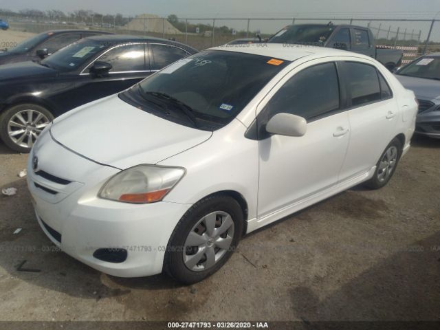 JTDBT923371082953 - 2007 TOYOTA YARIS  White photo 2