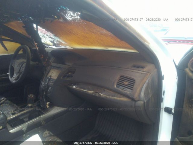 JH4KC1F92HC000893 - 2017 ACURA RLX ADVANCE თეთრი ფოტო 5