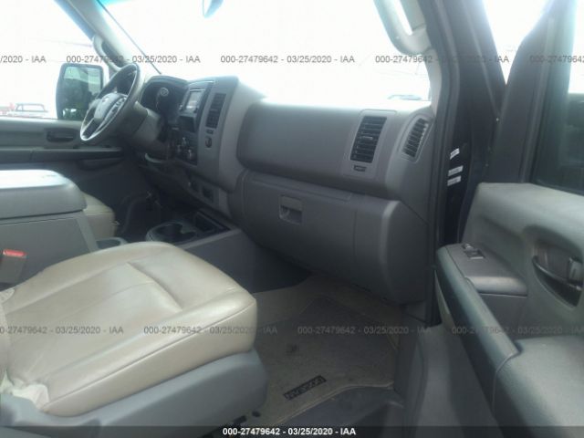 5BZAF0AA7FN852514 - 2015 NISSAN NV 3500/S/SV/SL Navy photo 5