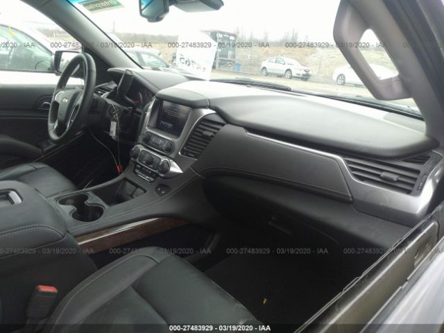 1GNSKBKC2KR406843 - 2019 CHEVROLET TAHOE K1500 LT Gray photo 5