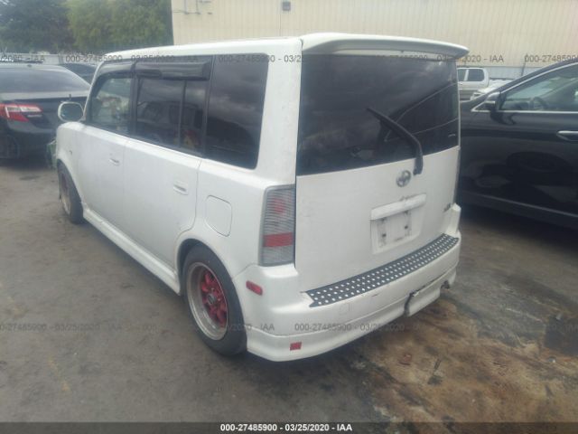 JTLKT334840132529 - 2004 TOYOTA SCION XB Weiß Foto 3