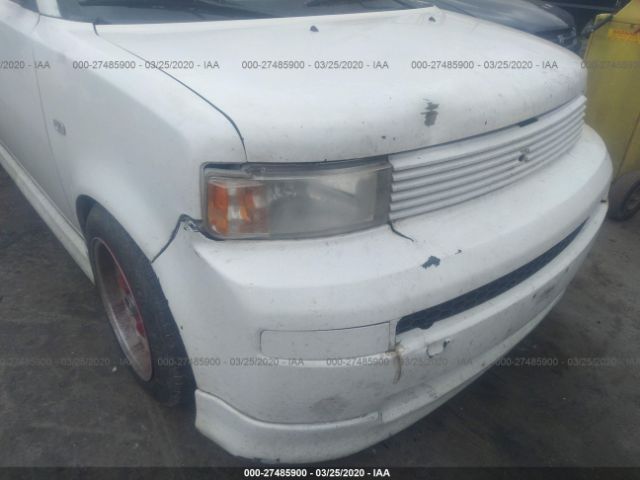 JTLKT334840132529 - 2004 TOYOTA SCION XB Weiß Foto 6