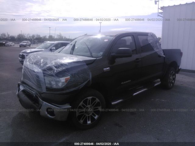 5TFEY5F14DX140397 - 2013 TOYOTA TUNDRA CREWMAX SR5 Green photo 2