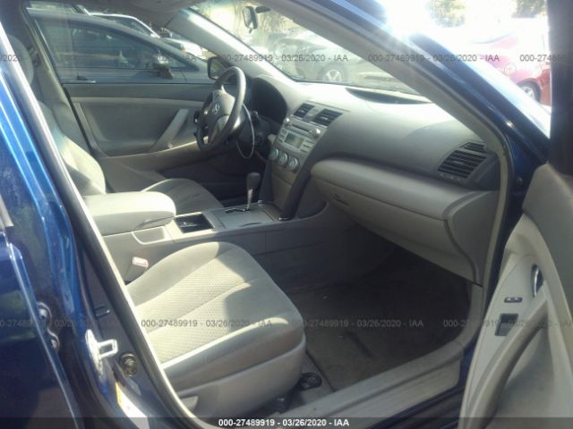 4T4BE46KX9R058943 - 2009 TOYOTA CAMRY SE/LE/XLE 蓝色 照片 5