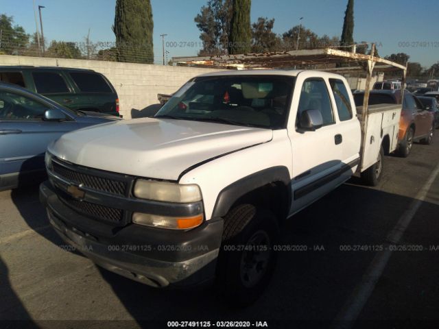 1GCHC29U91E220737 - 2001 CHEVROLET SILVERADO C2500 HEAVY DUTY White photo 2