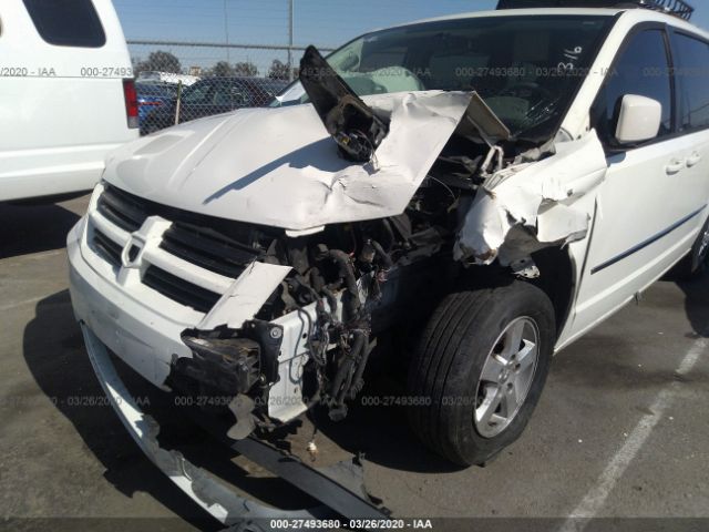 2D4RN5D1XAR273255 - 2010 DODGE GRAND CARAVAN SXT White photo 6