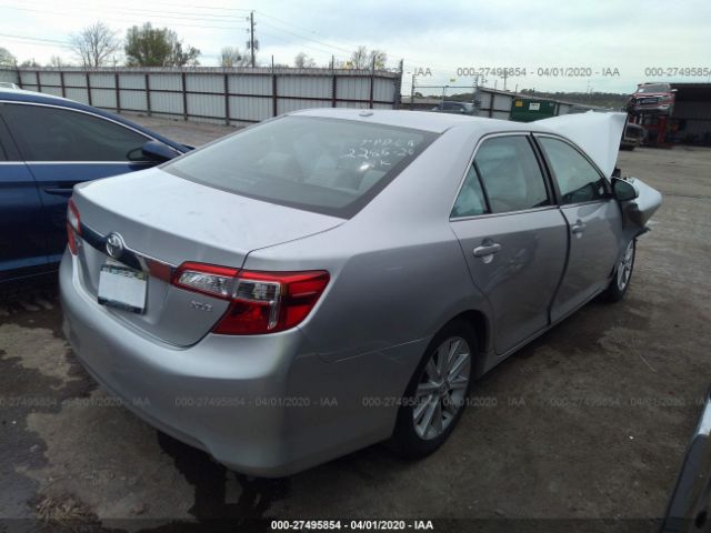 4T1BF1FK0EU448868 - 2014 TOYOTA CAMRY L/SE/LE/XLE 银色 照片 4