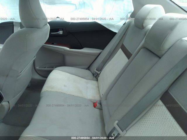 4T1BF1FK0EU448868 - 2014 TOYOTA CAMRY L/SE/LE/XLE 银色 照片 8