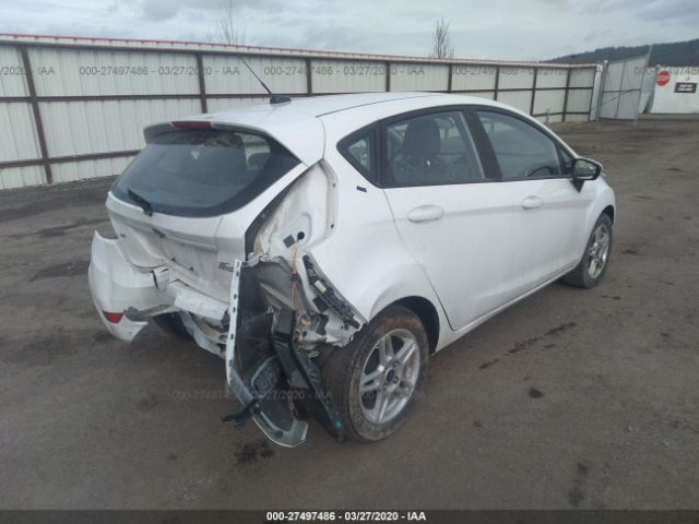 3FADP4EJ2HM159882 - 2017 FORD FIESTA SE White photo 4