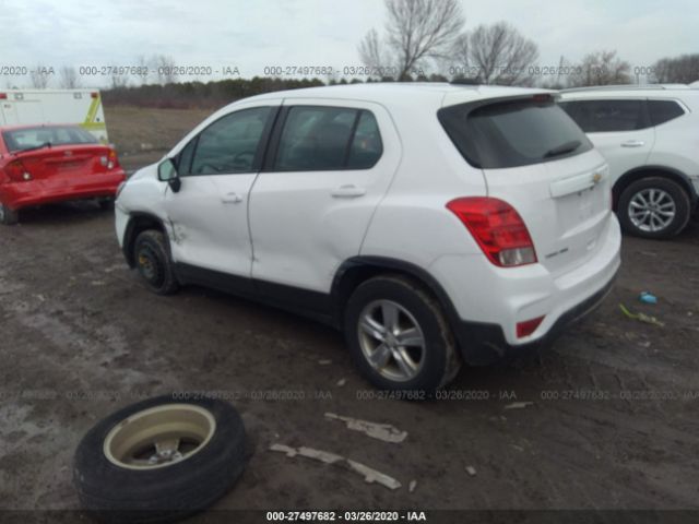 3GNCJNSB1HL263450 - 2017 CHEVROLET TRAX LS White photo 3