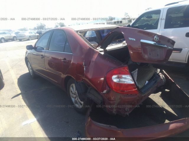 JTDBE32K220064845 - 2002 TOYOTA CAMRY LE/XLE/SE Red photo 3